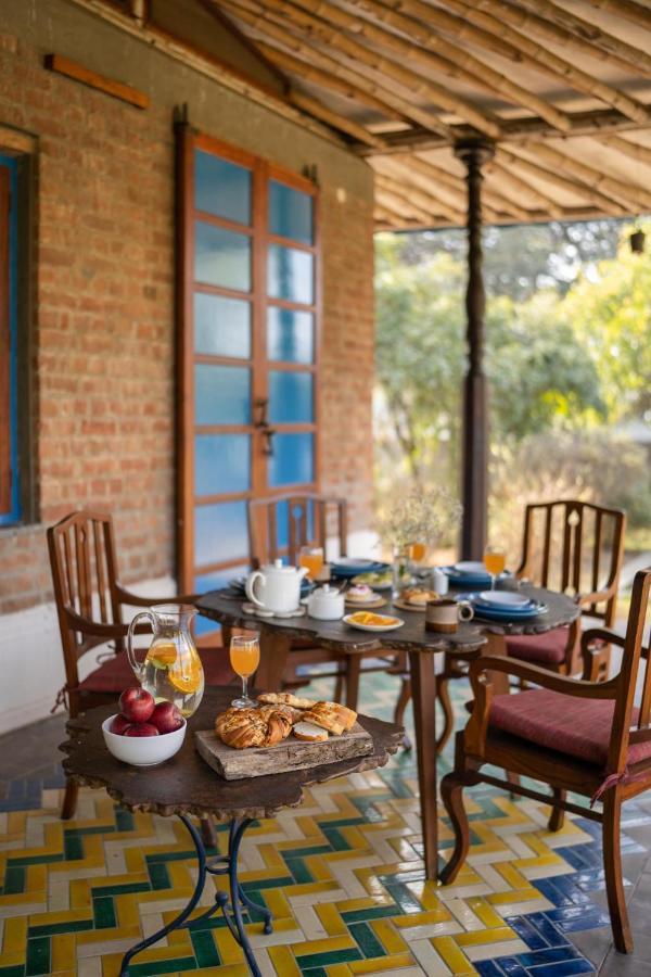 Lohonostays Bamboo House Sadhrana Bagh 구르가온 외부 사진